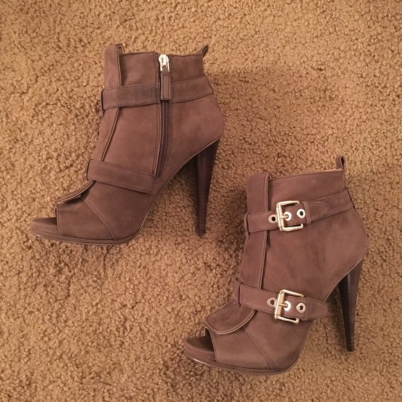 NEW Nine West - Arivaderci Peep Toe Booties - Picture 1 of 5
